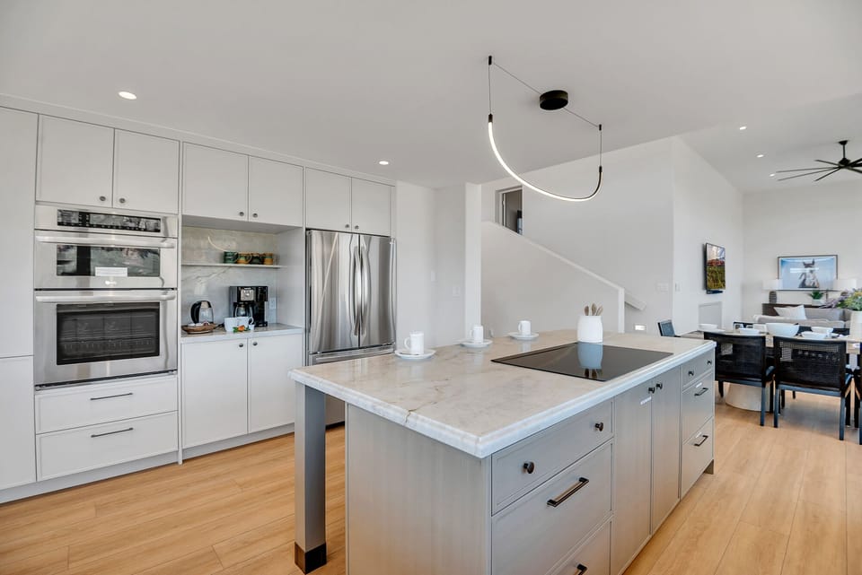 Fully Equipped Kitchen with Stainless Steel Appliances