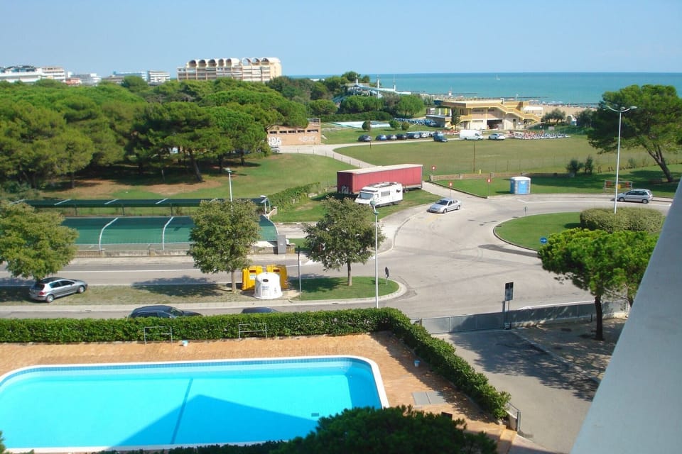 Holiday Home Swimming Pool