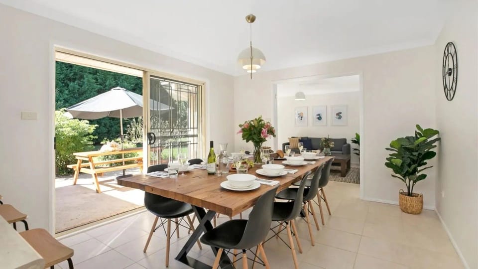Rooms | Dining | Wi-Fi 
