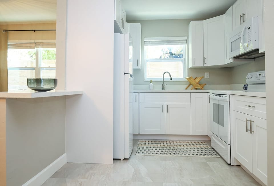 Turn your kitchen into a cooking haven with our essential collection of kitchen tools.