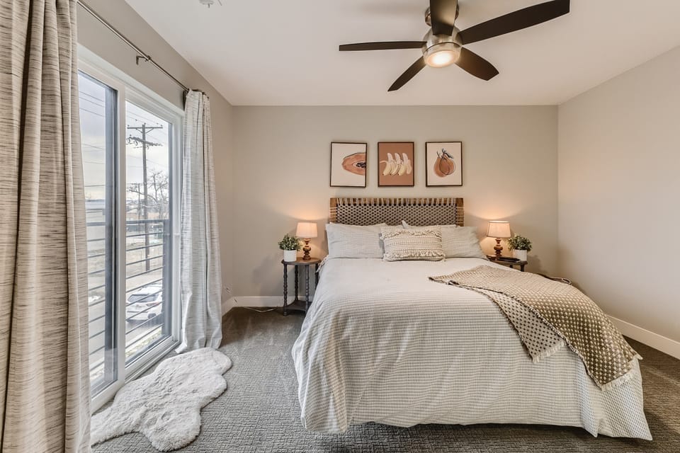 Queen bedroom #3