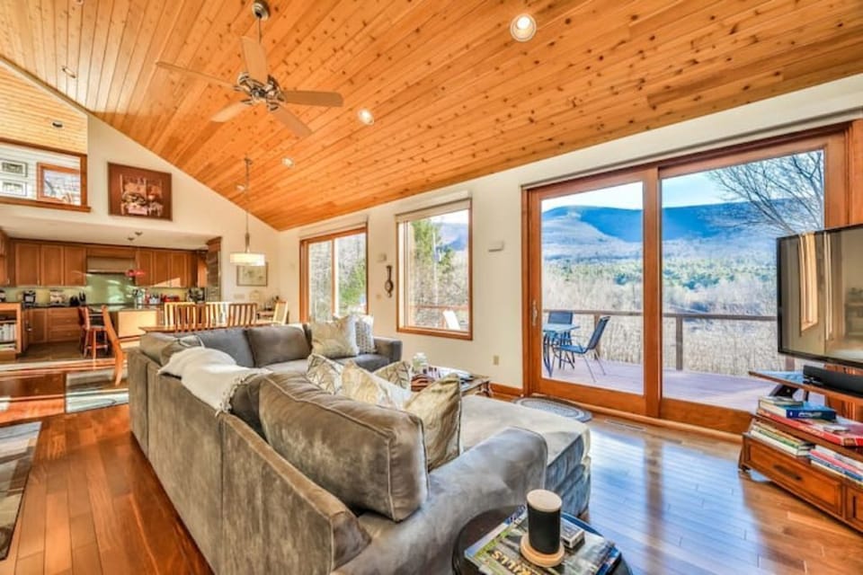 conversation pit to enjoy mountain views
