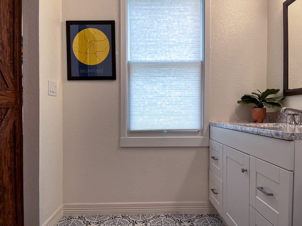 Master Bathroom (ensuite)