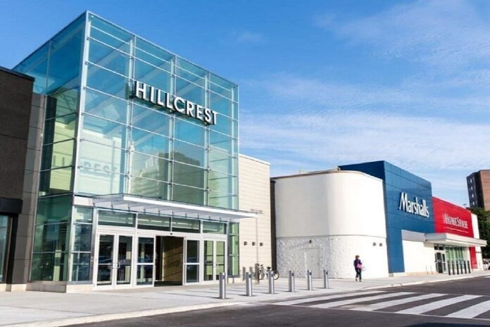 Close to Shopping Mall