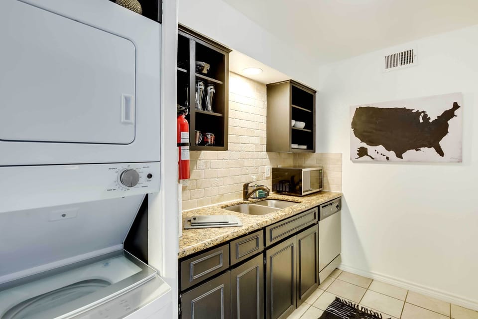 Washer & Dryer