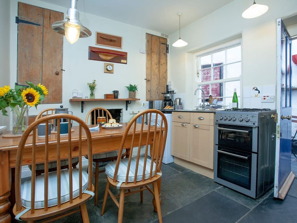 Kitchen/diner | Tillerman Cottage Appledore Devon, Appledore