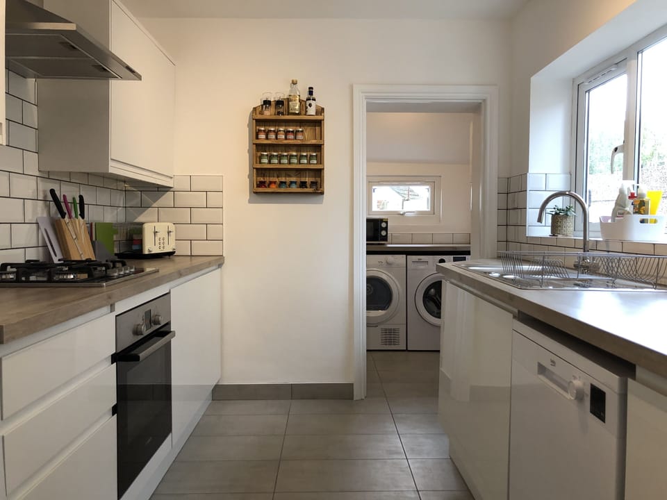 Well-equipped kitchen with everything you need to cook up a storm