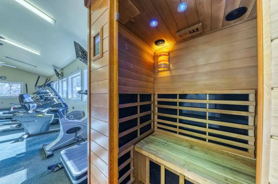 Laurel Valley Golf Clubhouse Gym and Sauna