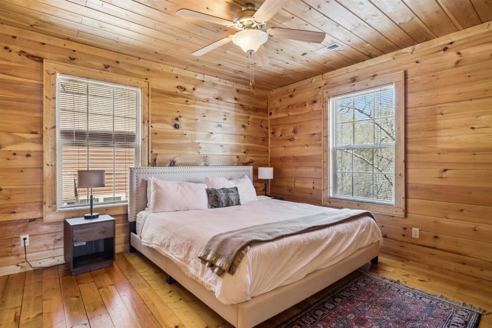 Sleep in comfort on this luxurious king bed!