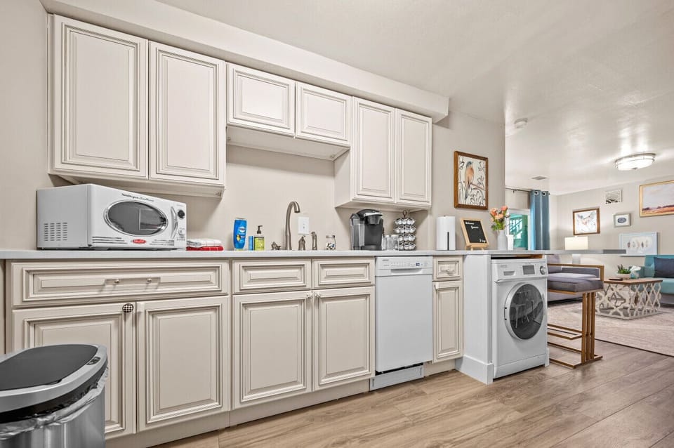 Kitchen and laundry