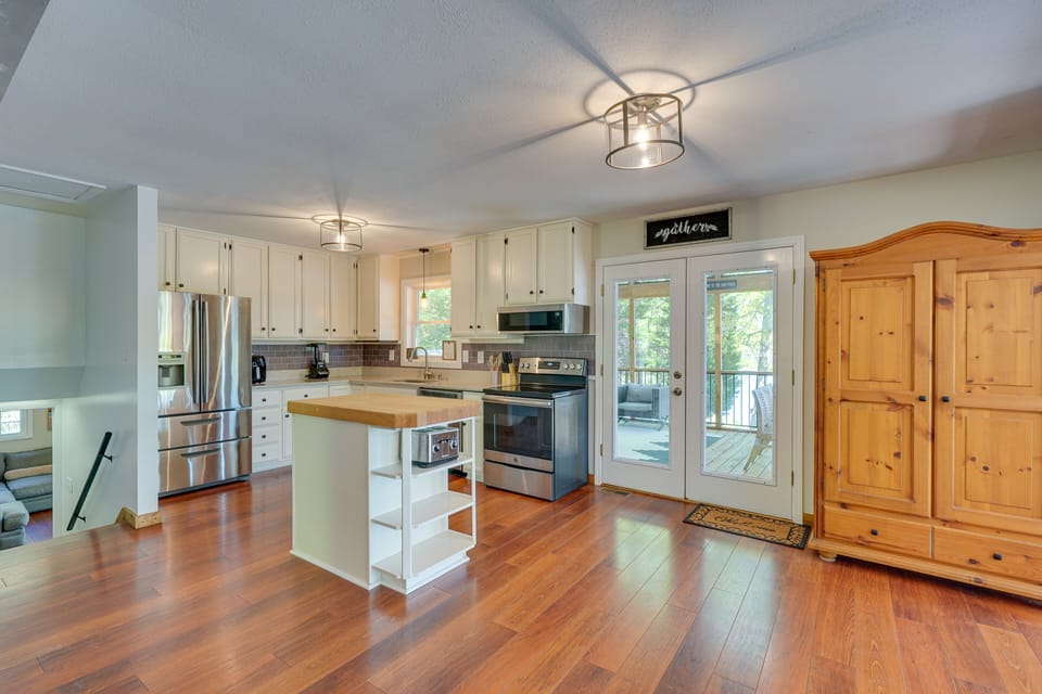 Kitchen | Coffee Maker | Spices | Blender | Crockpot | Toaster | Cooking Basics
