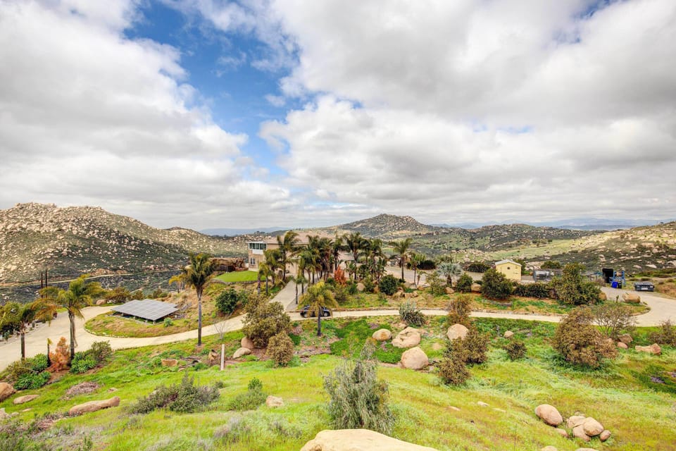 Home Exterior | 360-Degree Views (Mountains, City, Ocean & Lake)