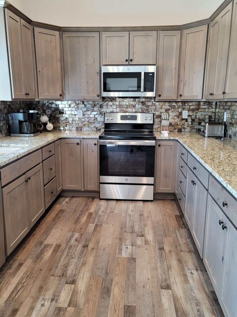 kitchen with everything you need