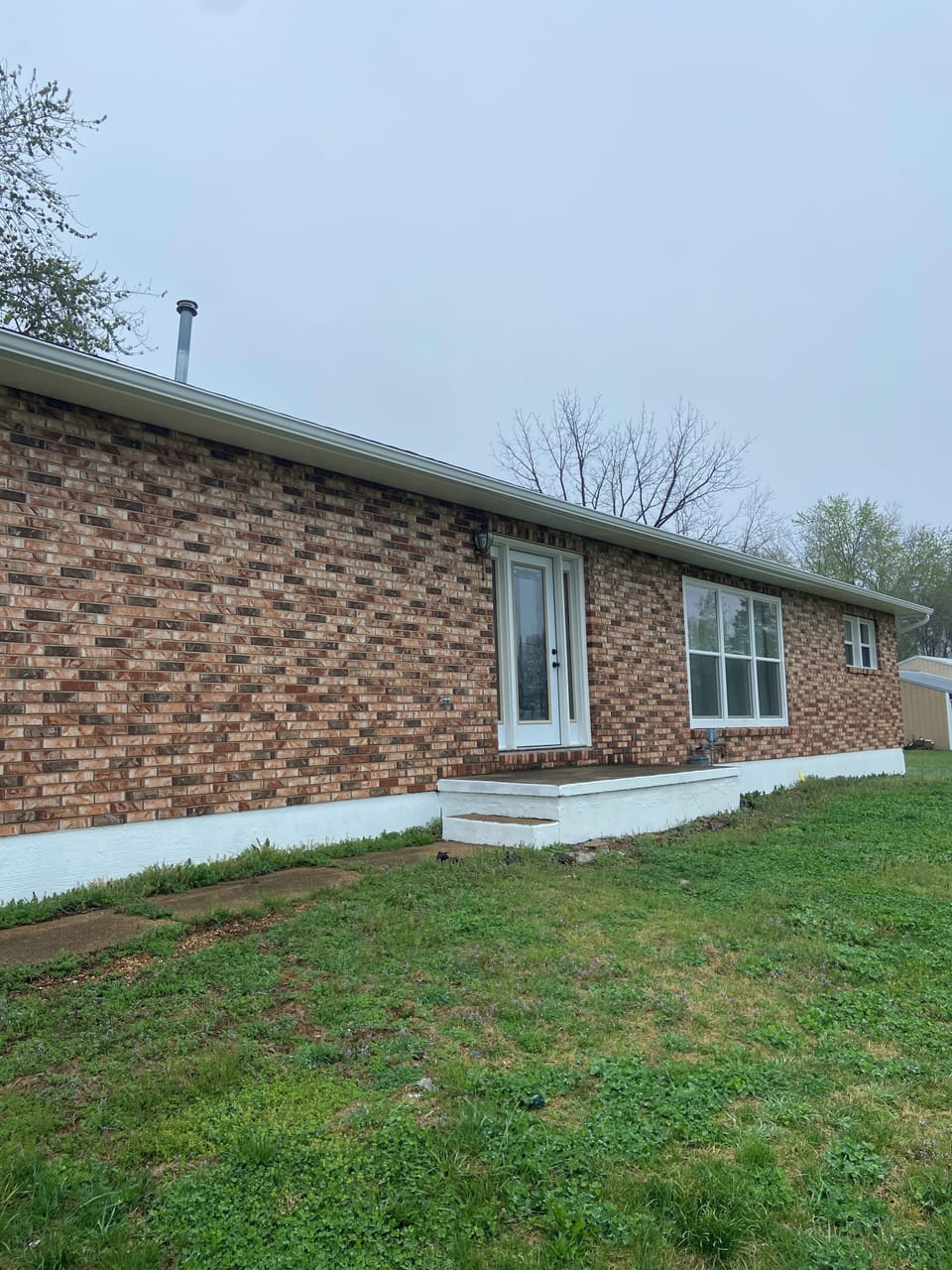 This is the front of the cottage.