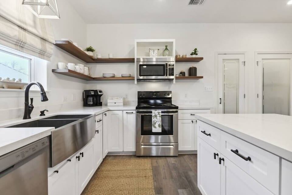 Carriage House Kitchen (1)