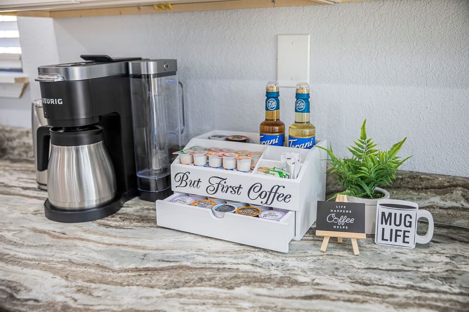 Keuring coffee maker and Kpods available with tea and coffee options 