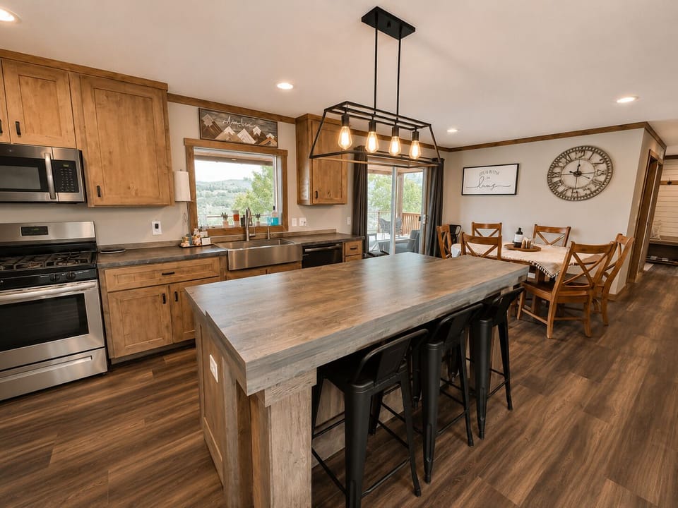 Fully Stocked Kitchen