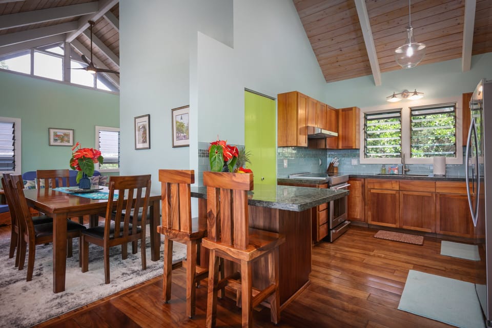 Fabulous island to enjoy the kitchen festivities. 