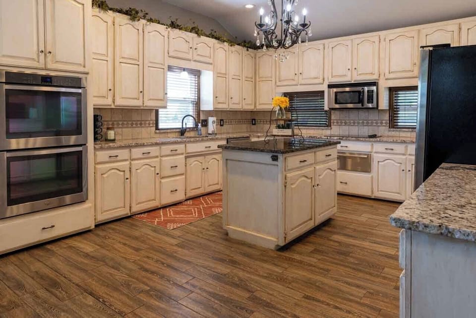Double Ovens!