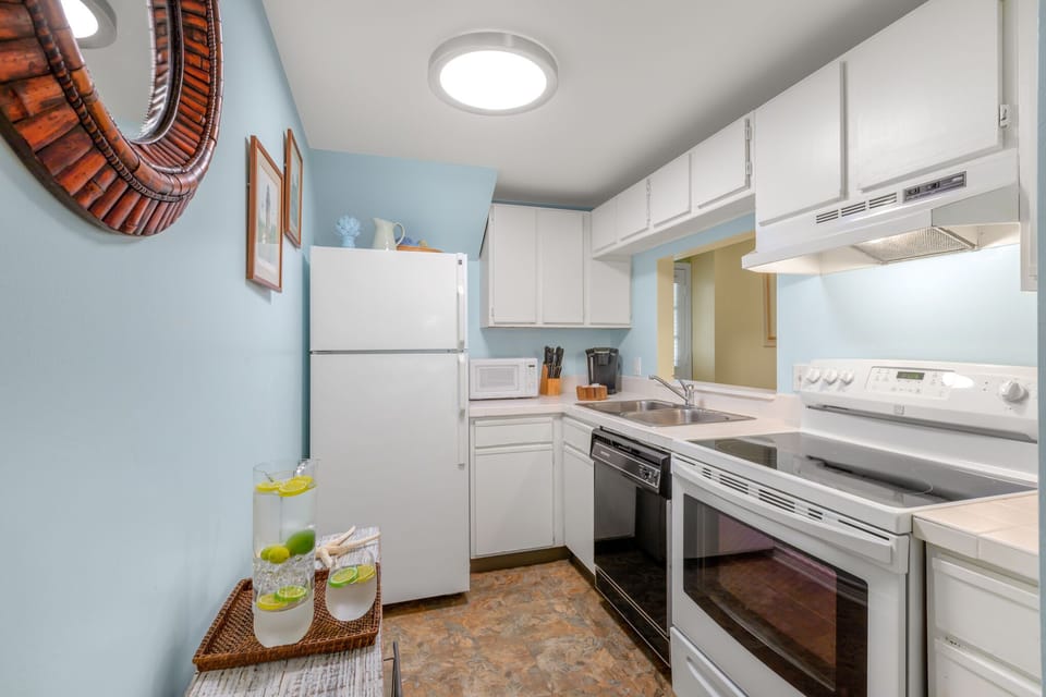 Fully equipped kitchen