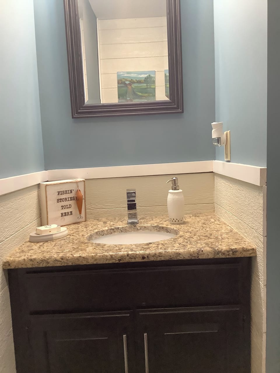 Hall bath. 