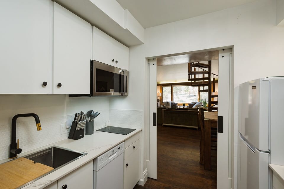Kitchen - Fully Stocked with Microwave, Dishwasher, Refrigerator, and Toaster Oven