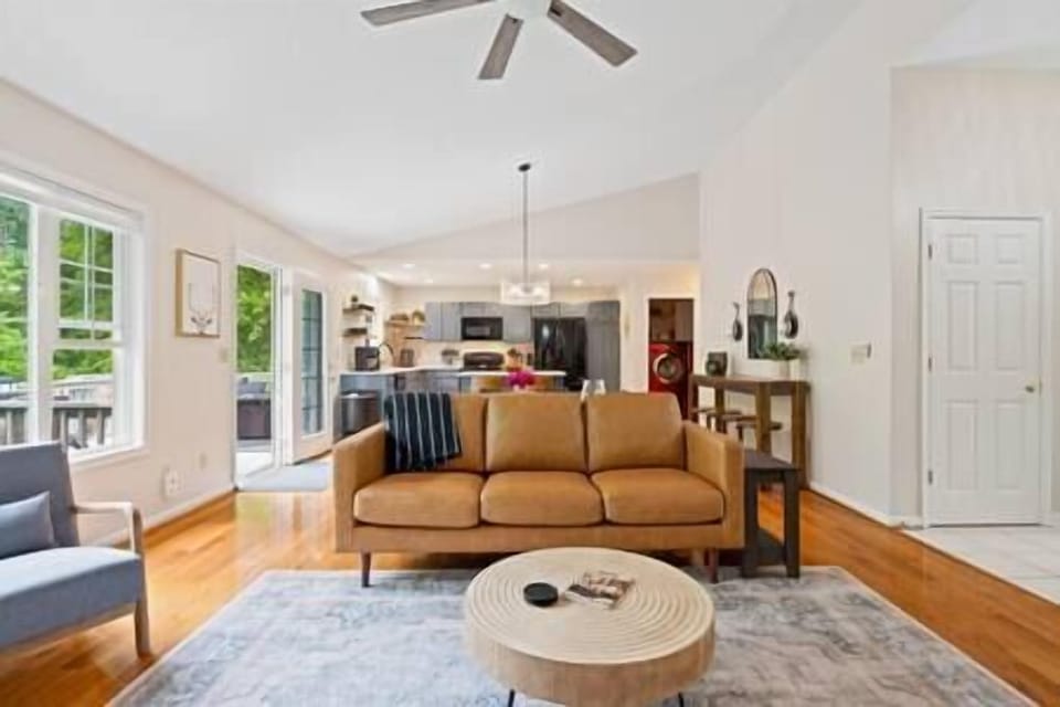 Tons of natural lighting!