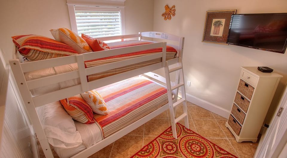Additional Bedroom- Twin Bunk