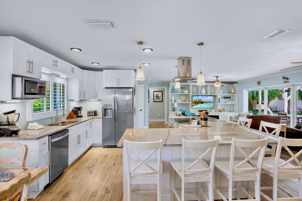 Kitchen Area, Breakfast Bar