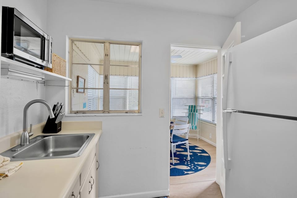 Kitchen to Dining