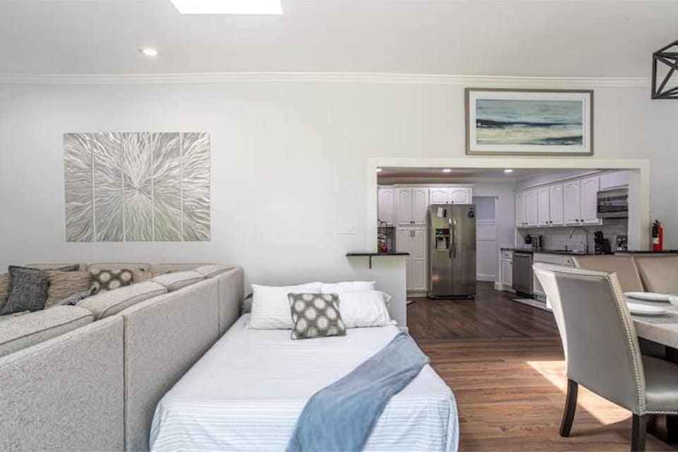 The bed fits perfectly behind the sofa giving you plenty of space to spread out