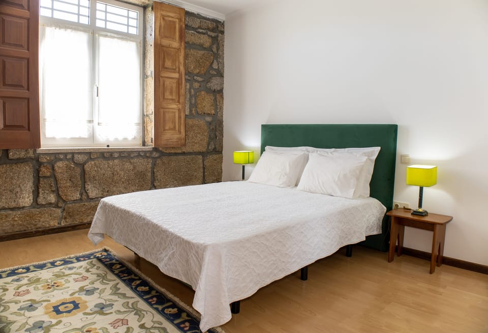 QUARTO C/ CASA DE BANHO PRIVATIVA