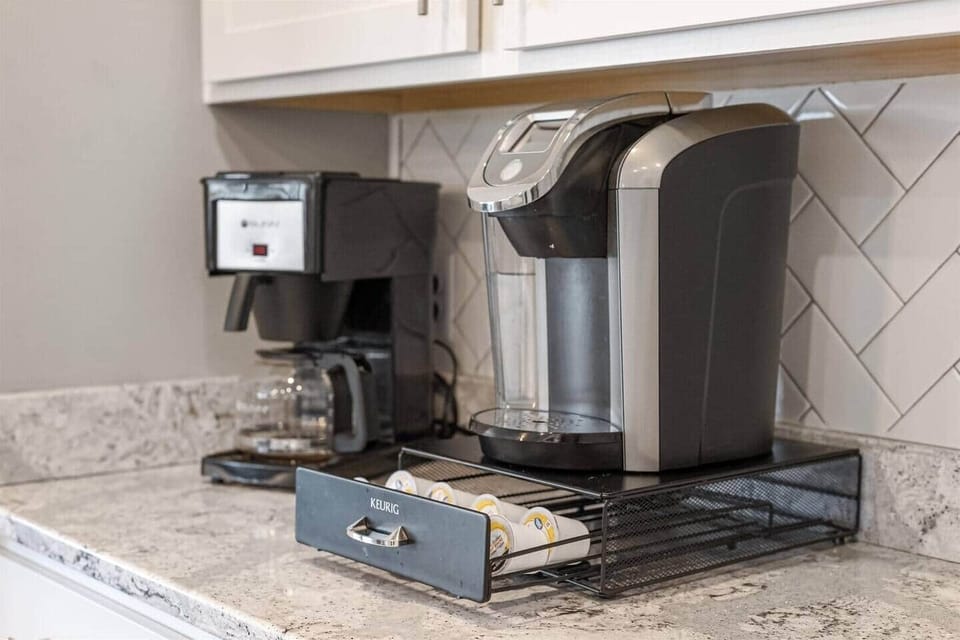 Coffee by the pot with Bunn or by the Mug with Keurig 