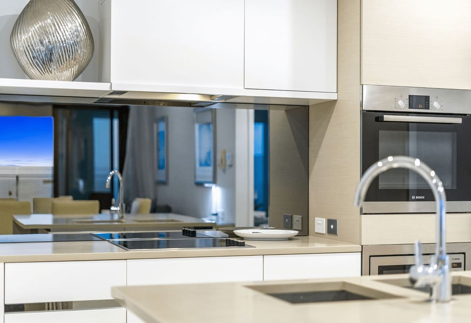Fully equipped modern kitchen 