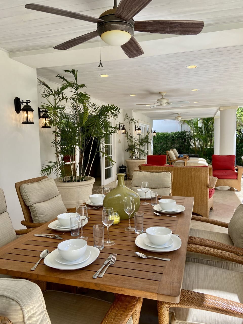 Outdoor dining