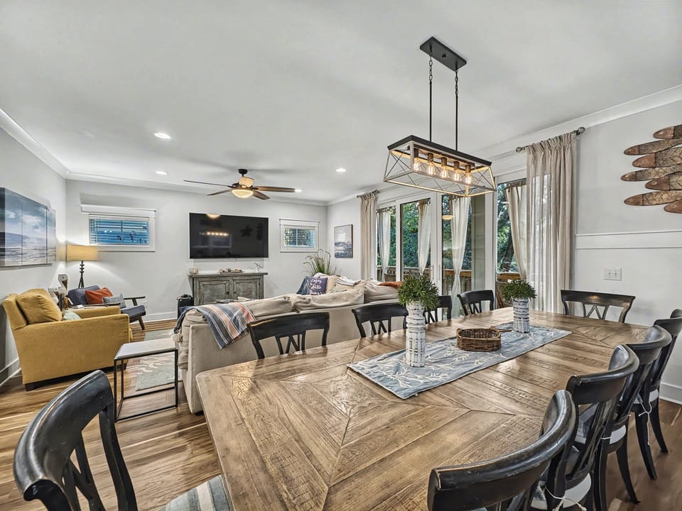 Elegant large dining area perfect for big family groups in this Hilton Head Island luxury rental!
