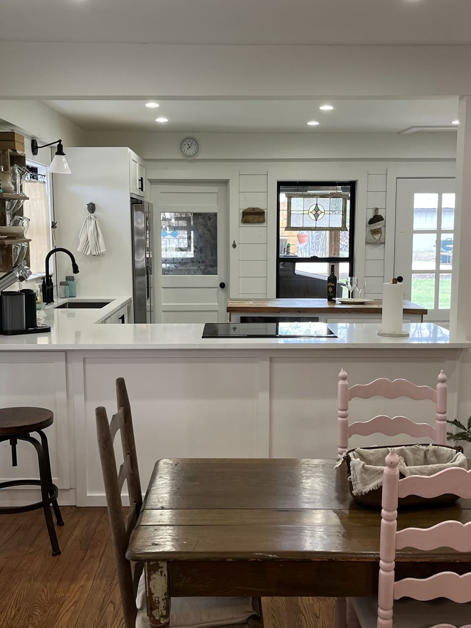 Modern kitchen 