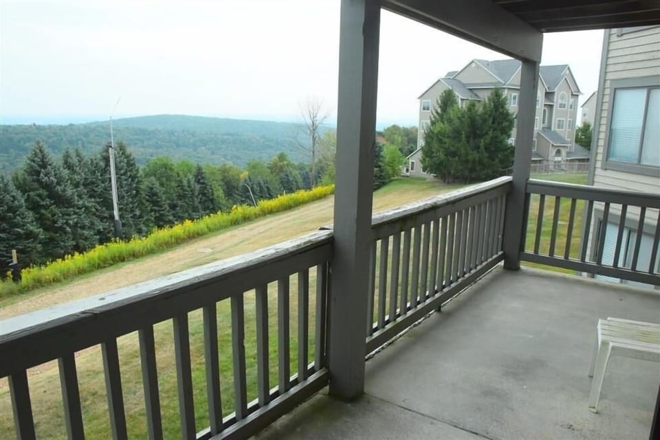 Building, House, Porch, Balcony, Railing