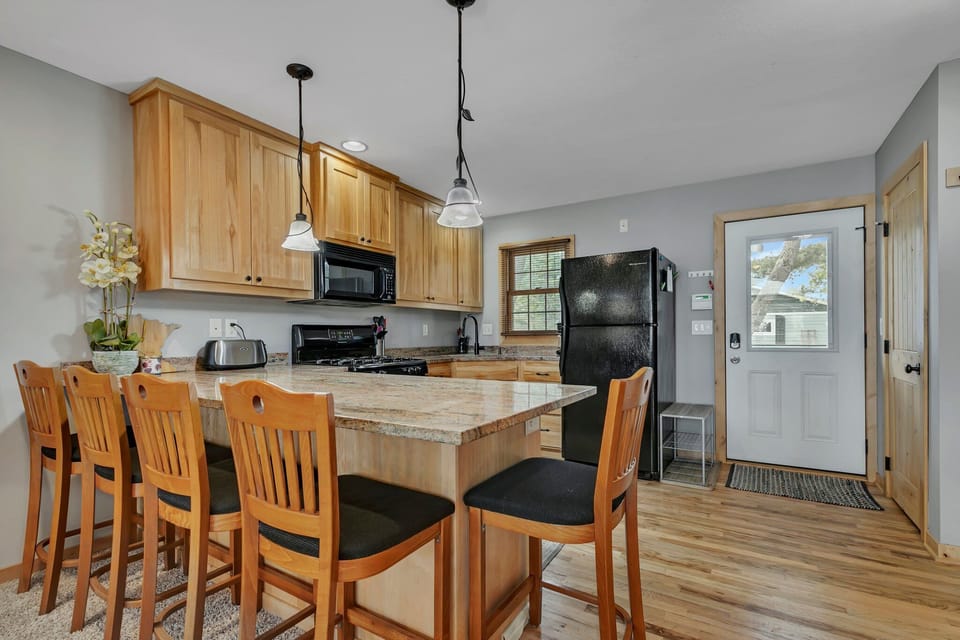 Entryway & Kitchen
