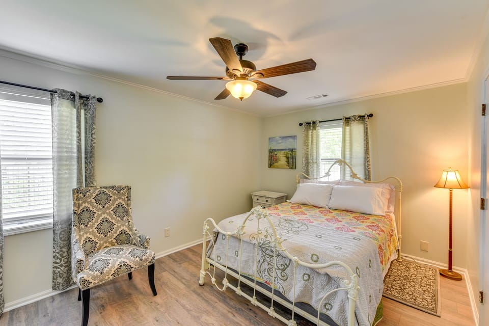 Bedroom 1 | Queen Bed | Linens Provided