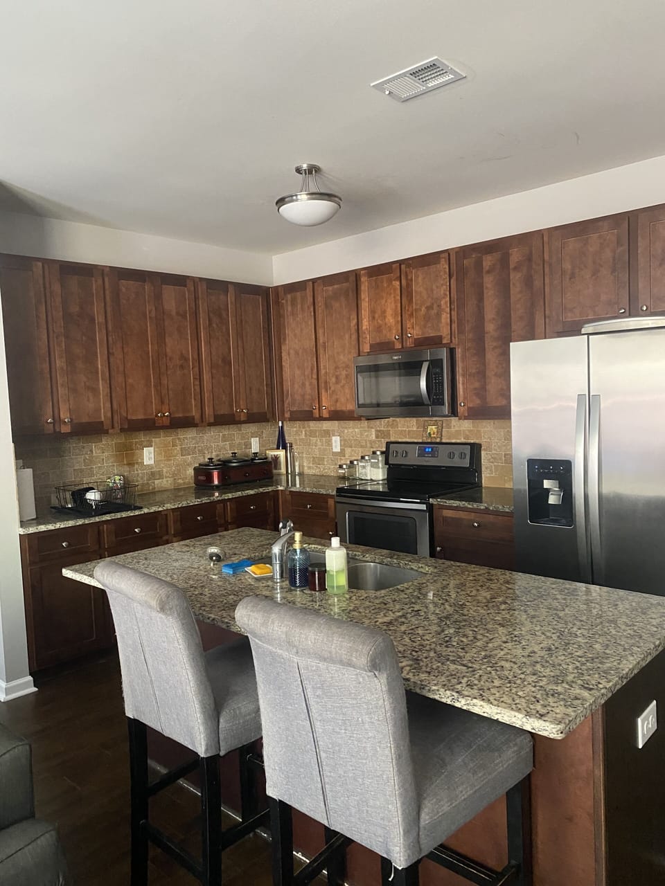 Kitchen and dining room. 
