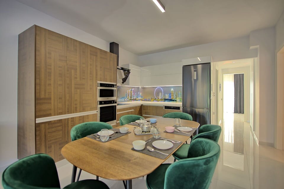 Dining Room, Kitchen