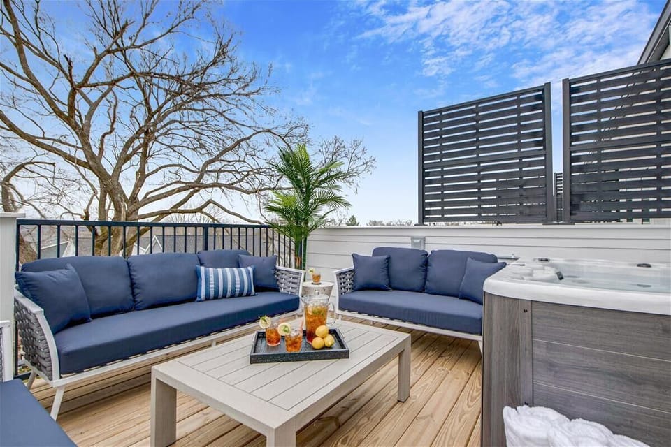 Private Outdoor Area | Rooftop Deck | Hot Tub | Outdoor Seating | Third Floor