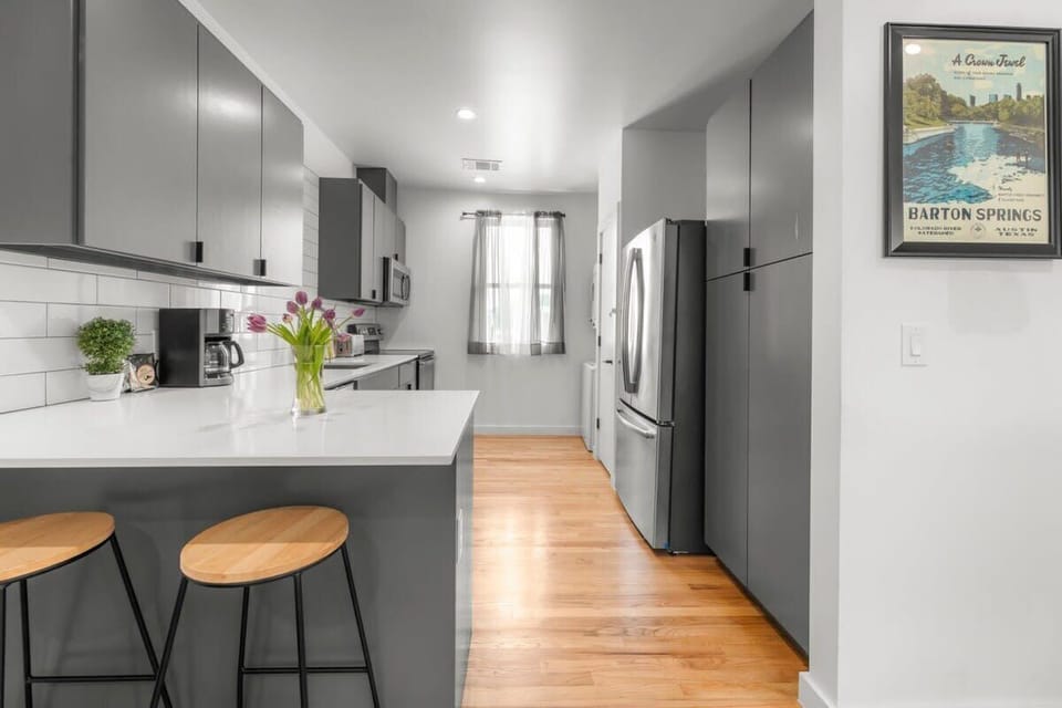 Kitchen seating