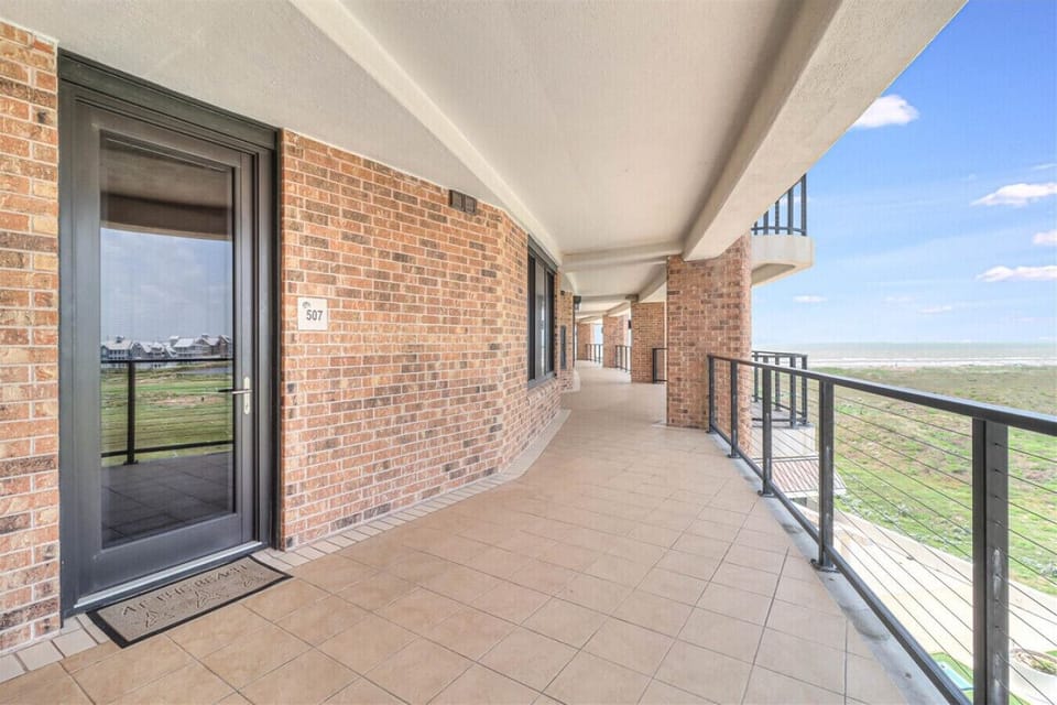 Welcome to Aransas Princess #507 – Fifth-Floor Gulf-View Retreat
