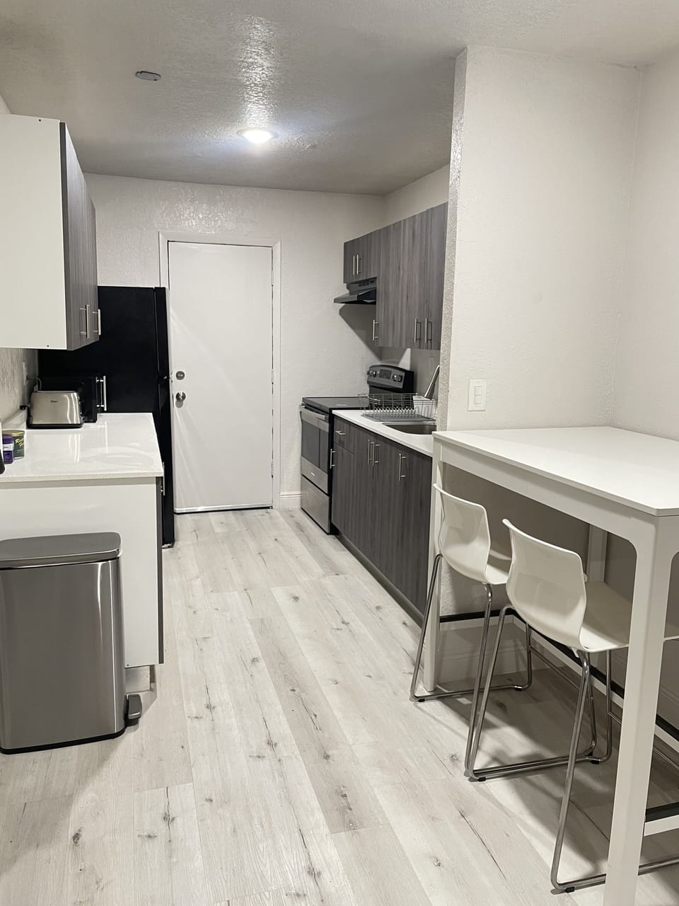 Kitchen and sitting area