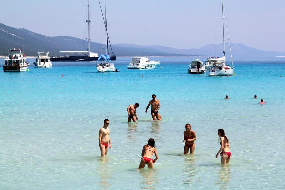 Nearby beaches