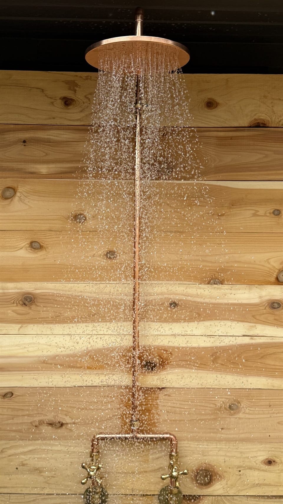 Outdoor Shower (Seasonal)