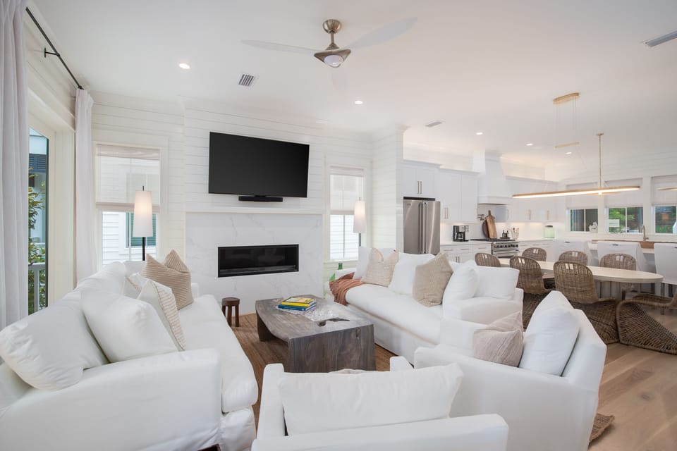 Large Living Area w Fireplace - Large Smart TV to lounge around.