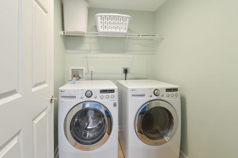 Silver Shells St. Lucia 903- Washer and Dryer Area